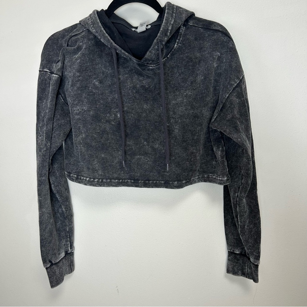 Forever 21 cropped acid wash hoodie medium‎